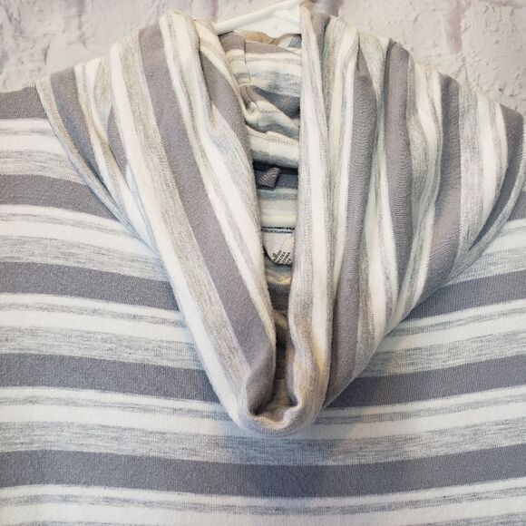 WORKSHOP REPUBLIC Oversized Cowlneck Striped Top - Picture 4 of 7